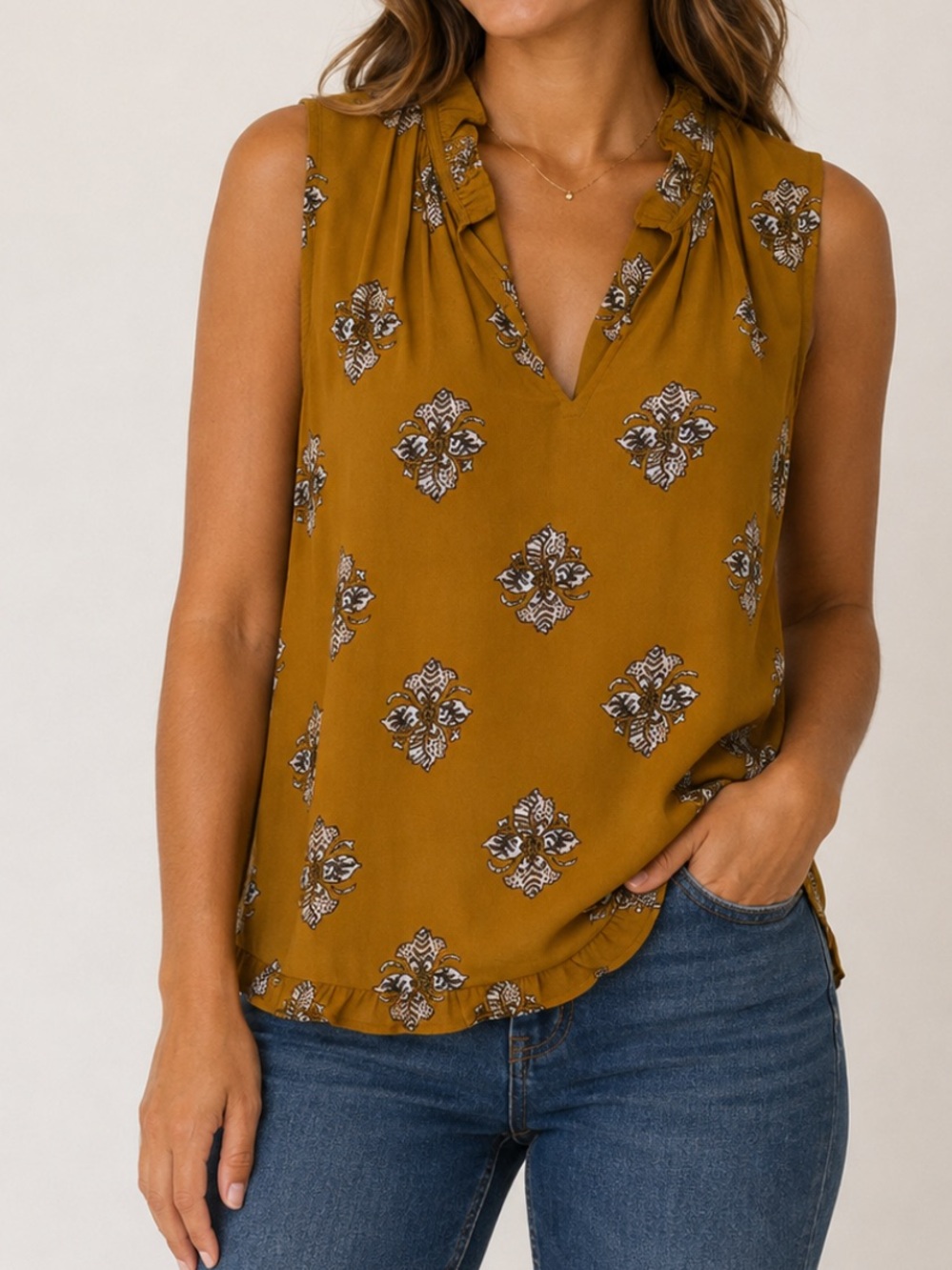 Ann Taylor LOFT Floral Ruffle Sleeveless Crepe Blouse Boho Golden Brown Medium